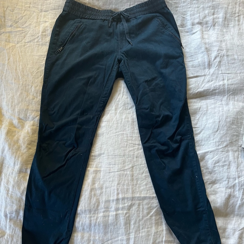 Kith Joggers